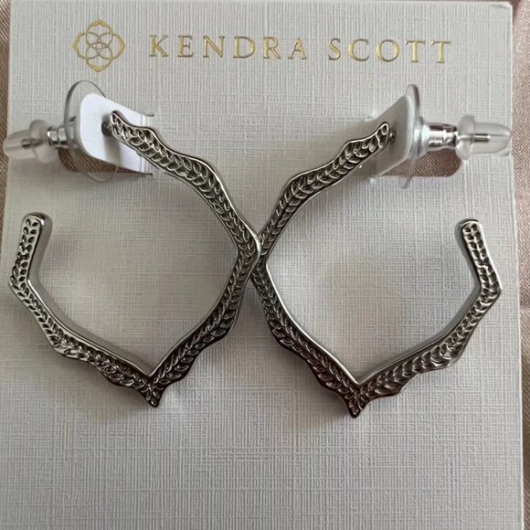 Kendra Scott Stud Earrings - Picture 2 of 5